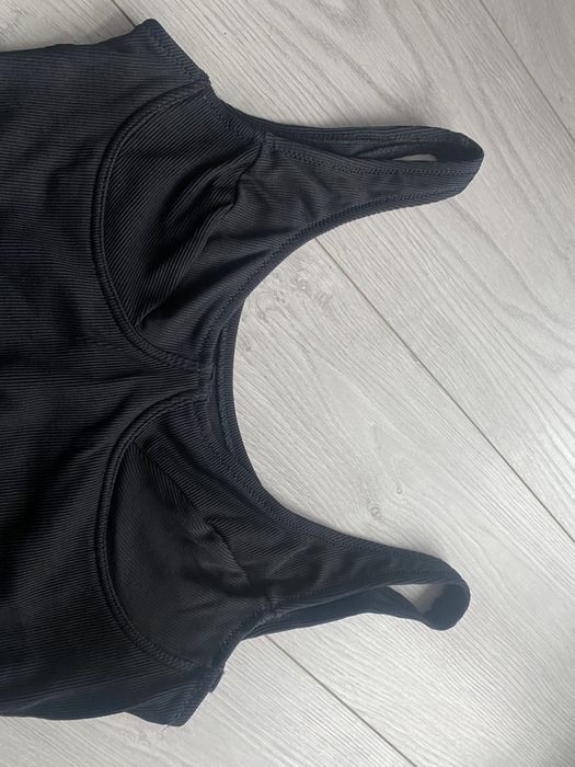 Жіноче боді чорного кольору