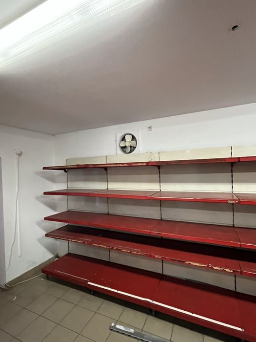 Regały sklepowe metalowe