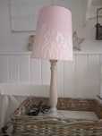 Lampka drewniana shabby chic prowansalska