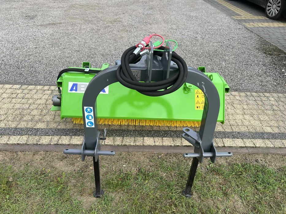 Zamiatarka do ciągnika na tuz/ wózka widłowego/ euroramkę transport