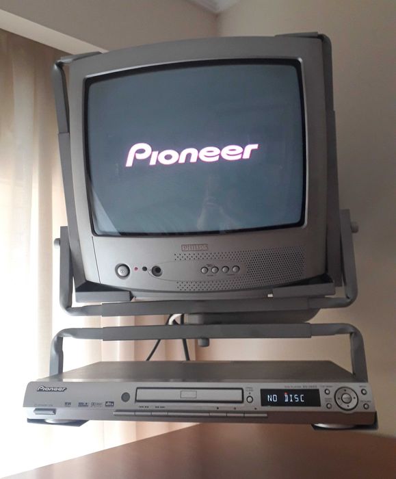 Conjunto TV Philips 15¨+ Leitor de DVD Pioneer + Suporte