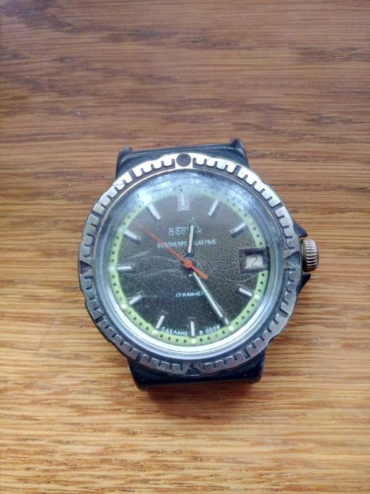 Часи "Восток" Водонепроникні