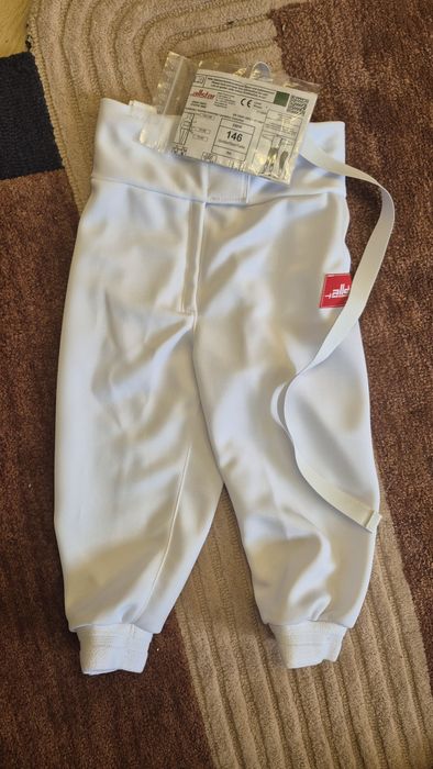 Spodnie ALLSTAR do szermierki rozmiar 146 NOWE