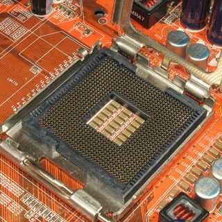 Процессор Intel Core 2 Quad Q6600 2.4GHz/1066MHz/8MB
