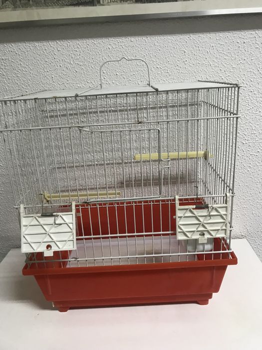 2 Gaiolas em Óptimo Estado. Preço individual na descrição.