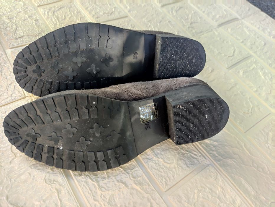 Туфлі козаки черевики розмір 37