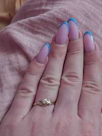 Piękny złoty pierścionek