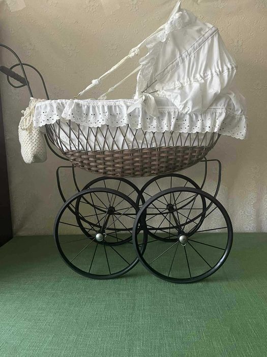 Вінтажна каляска