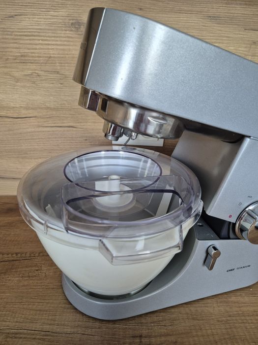 Robot kuchenny planetarny Kenwood chef Titanum