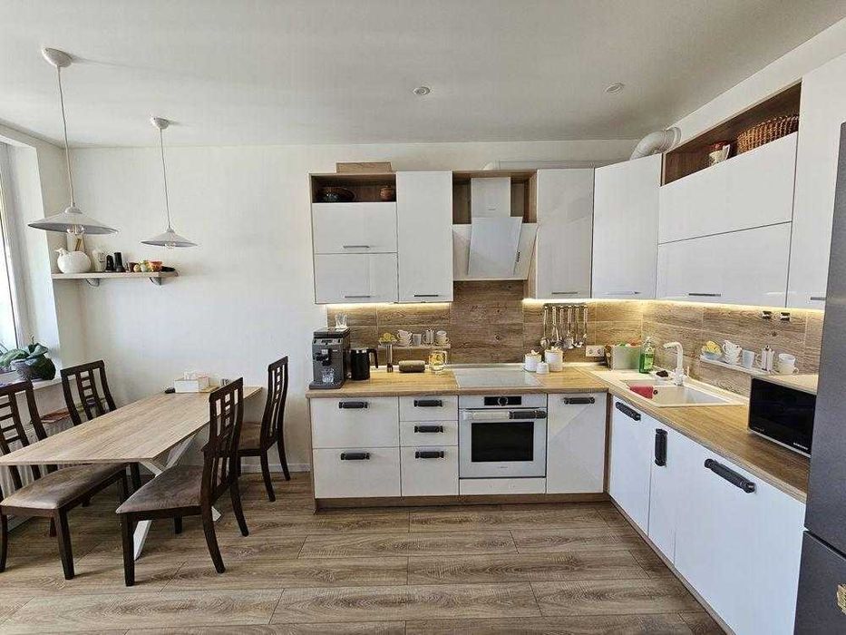 1К 51м Драгоманова  Осокорки Позняки Ахматової Григоренка Лебединий