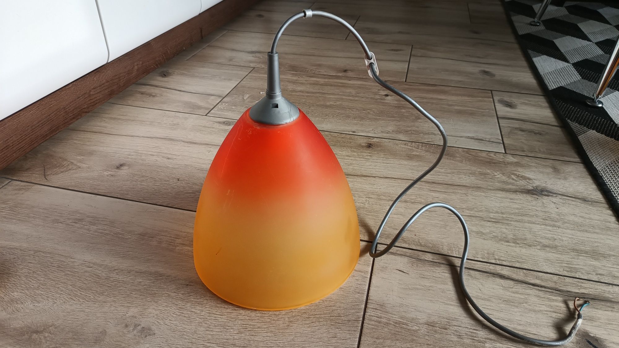 Lampa szklana  wisząca 2 szt ( żyrandol).