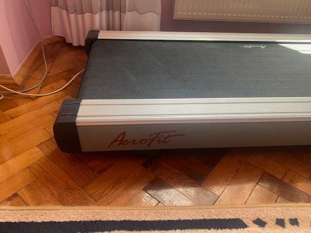 Бігова доріжка Aerofit Pro 8700TM