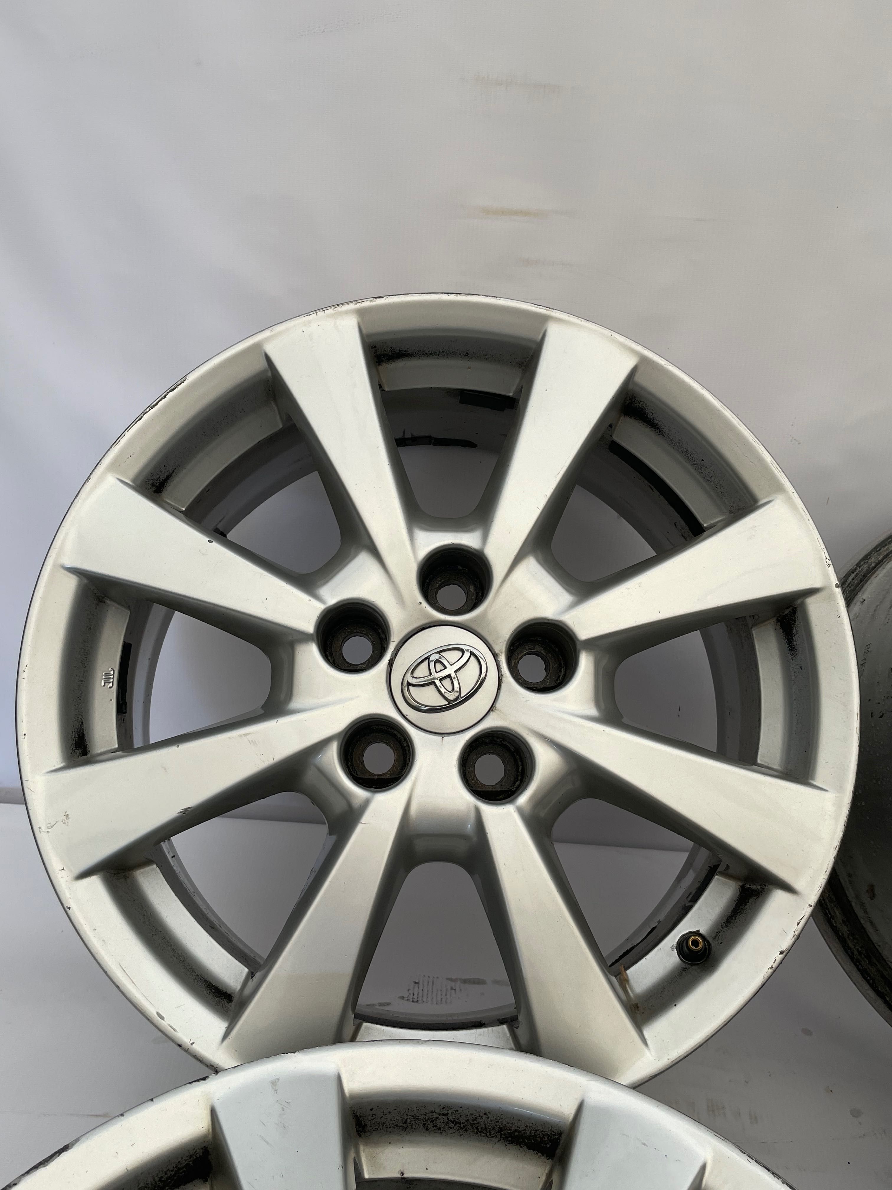 Felgi aluminiowe Toyota 7Jx17 5x100