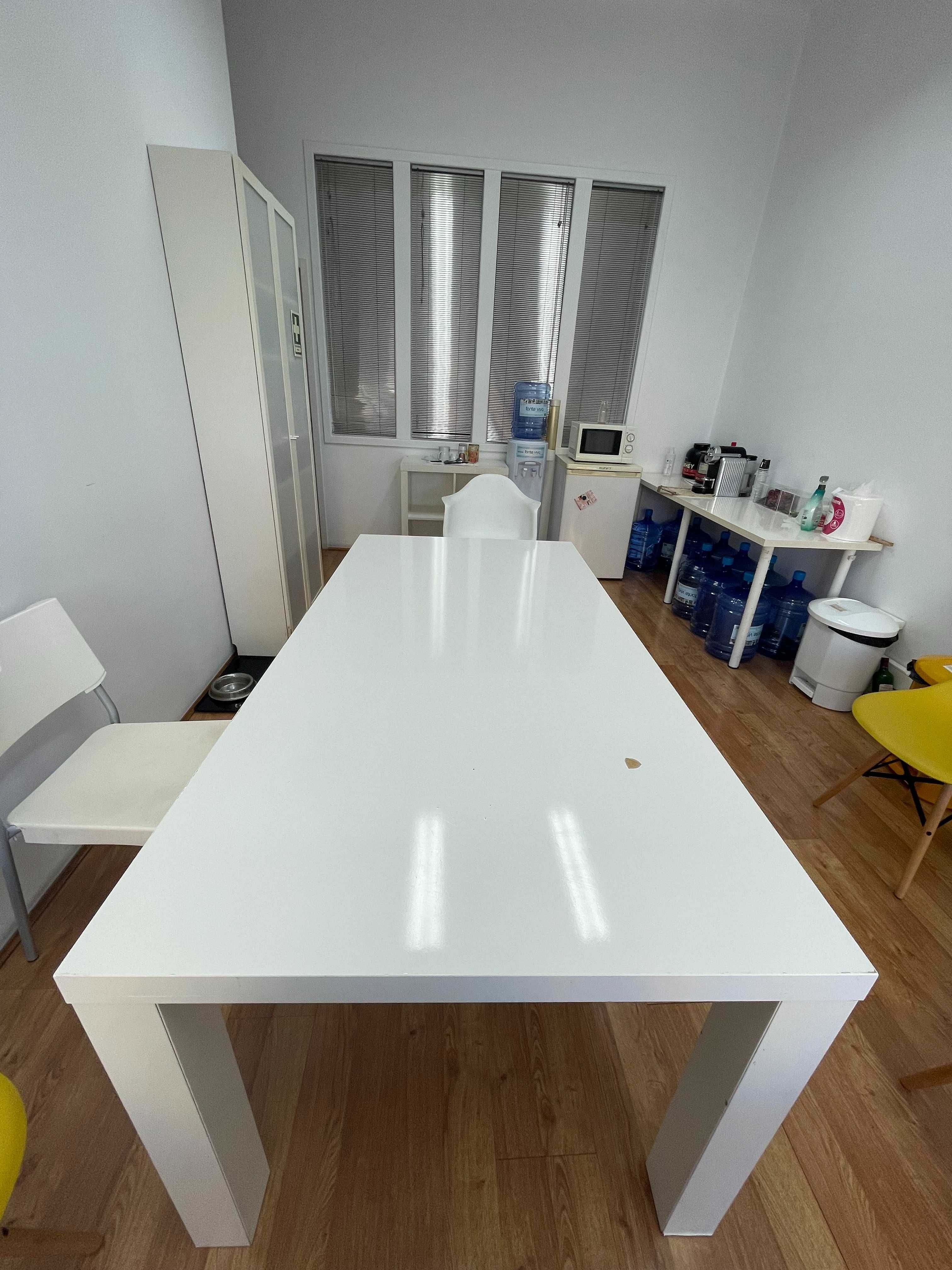 Mesa retangular Toresund - IKEA | 180x90x74cm (CxPxA)