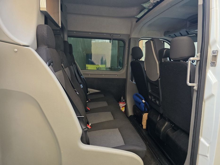 Грузоперевозки з можливістю пасажирів до 6 чоловік.