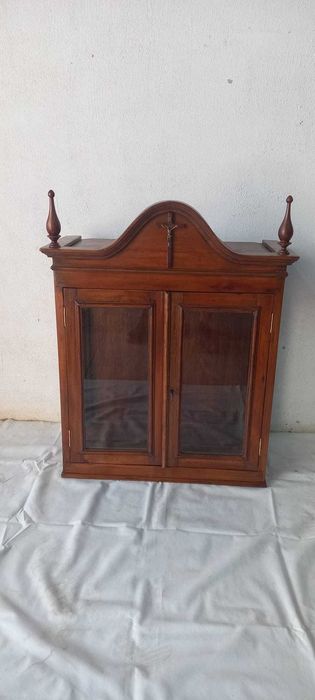 Oratorio Antigo em Madeira Cerejeira