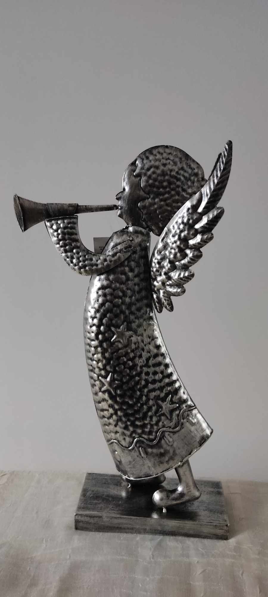 Anioł Metalowy. Anioł z trąbką
