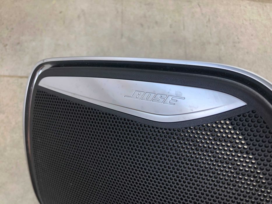 Osłony Maskownice Głośnika BOSE Audi AUDI Q3 8U Podswietlane