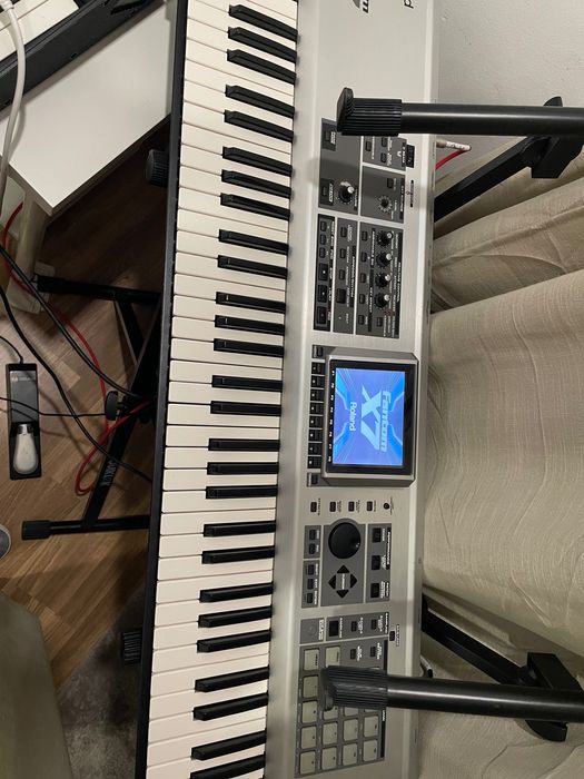 Roland Fantom X7