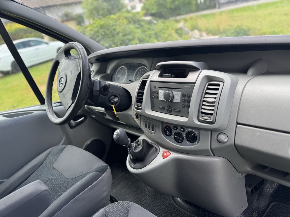 Opel vivaro L2 H2 1.9CDTI 115KM Klima super stan!