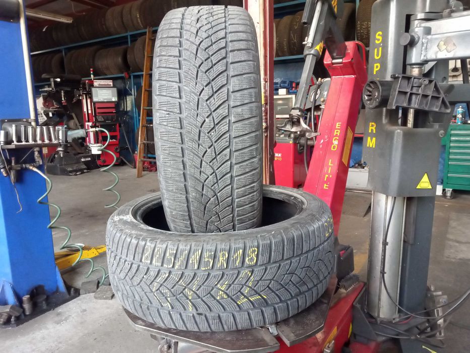 Opony 225/45R18 95V GOODYEAR Ultra Grip Performance