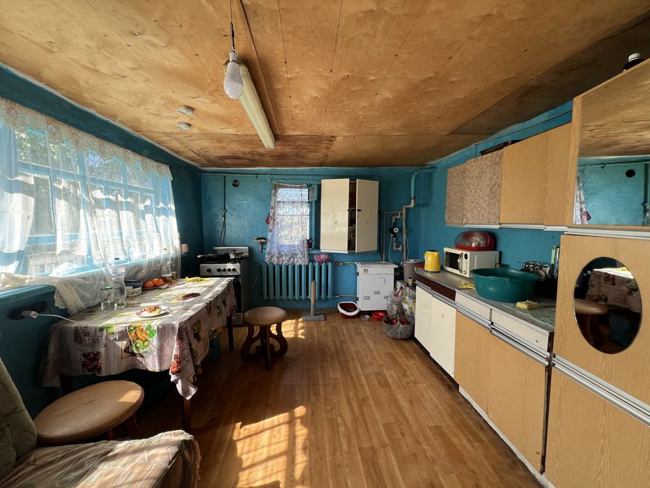 Продам хороший цегляний будинок в місті Узин