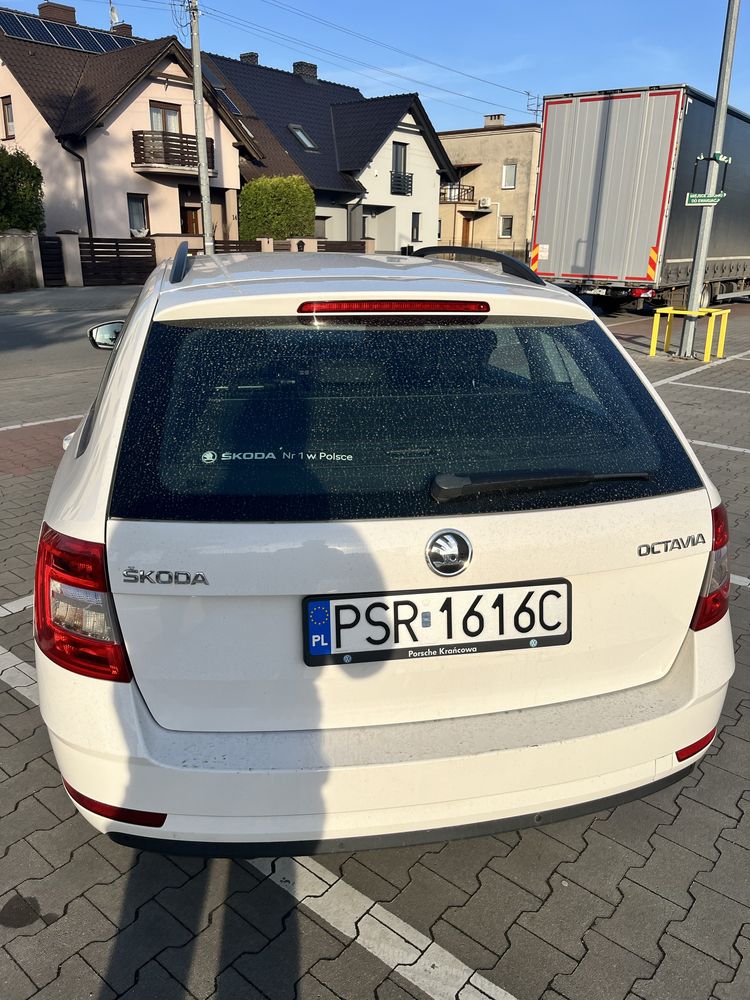 Skoda octavia 1,6 TDI salon polska