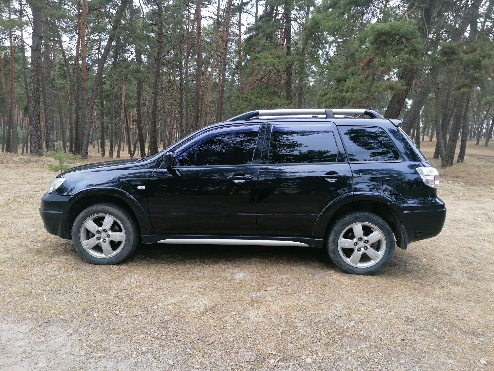 Mitsubishi outlander 1