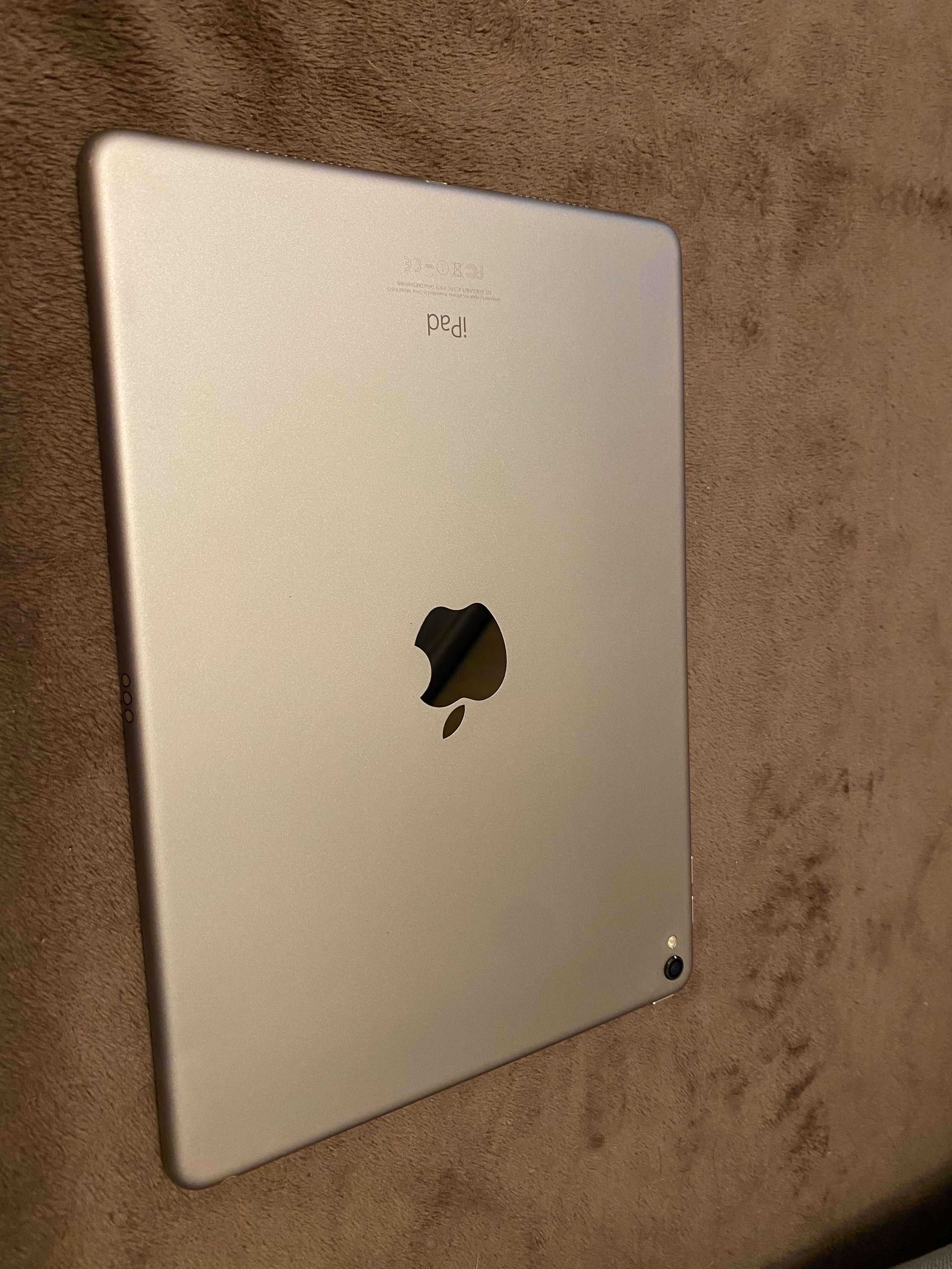 Продам Ipad 9.7 pro 32g