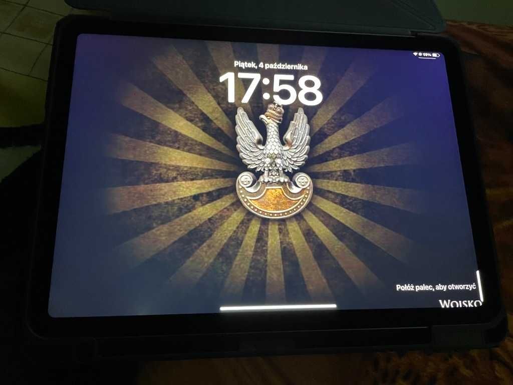 Apple iPad Air M1 10 cali 5 Generacji