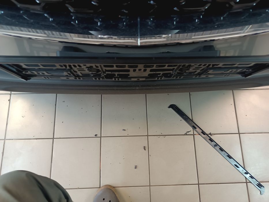 Подіум під номер  Мазда сх5.