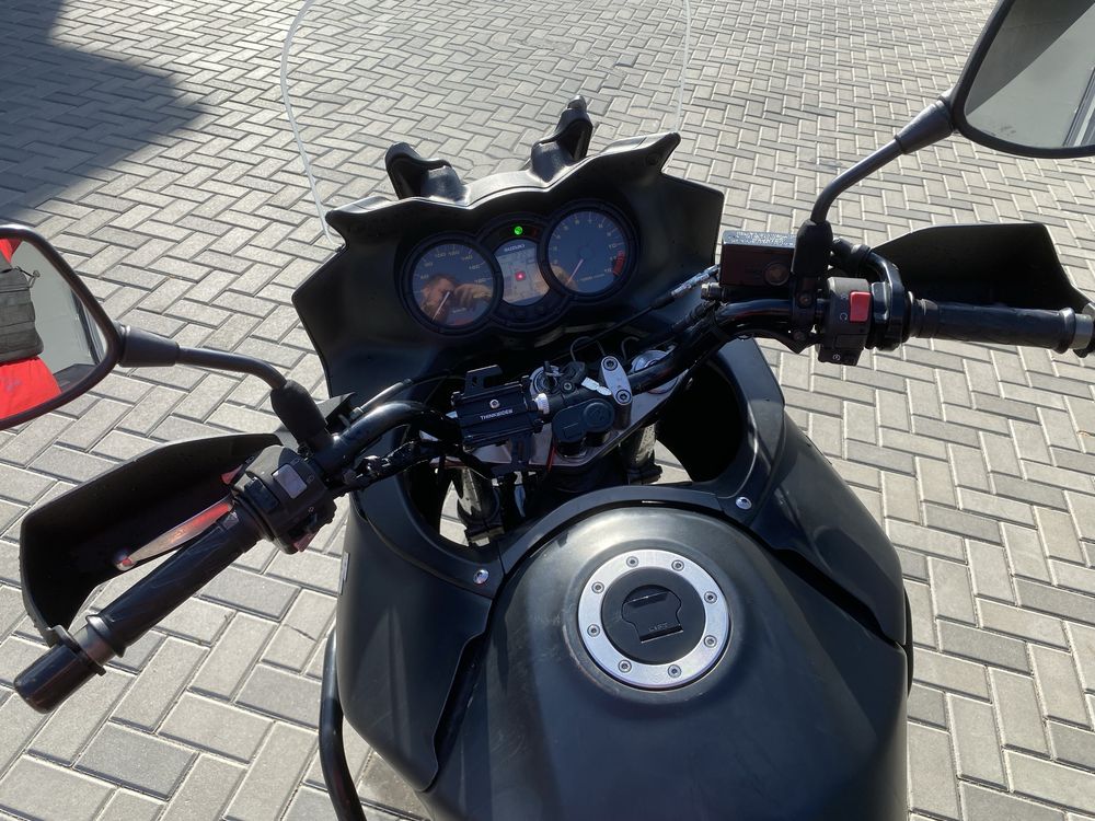 Suzuki v strom 650 срочно