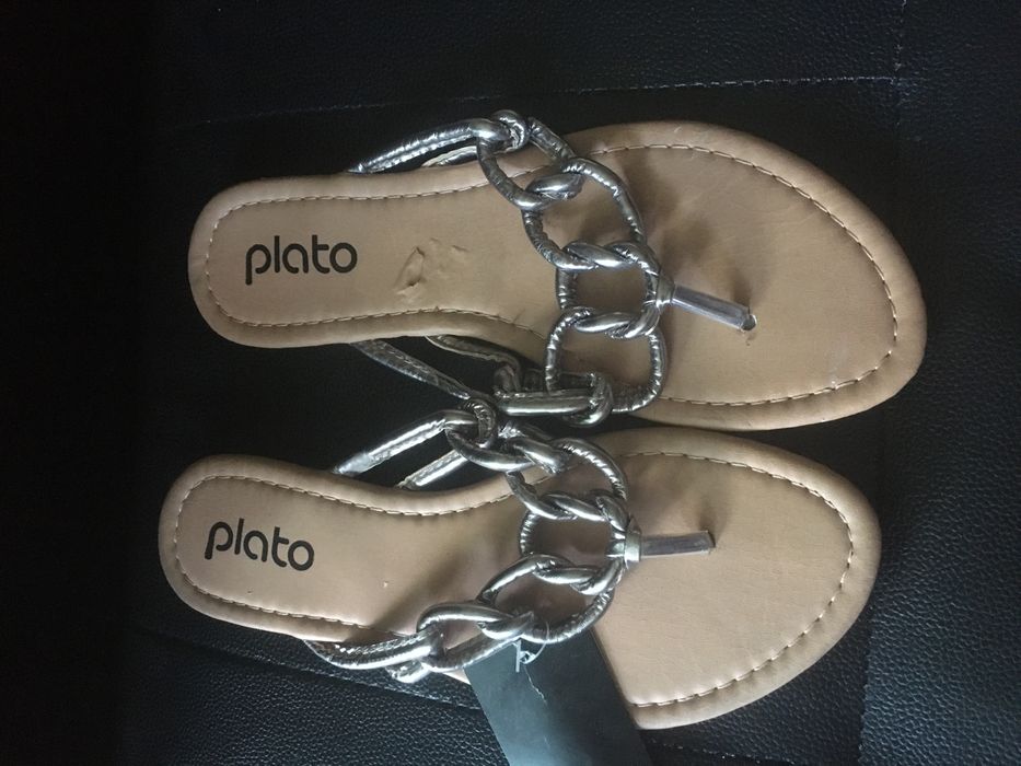 Шльопанці Plato