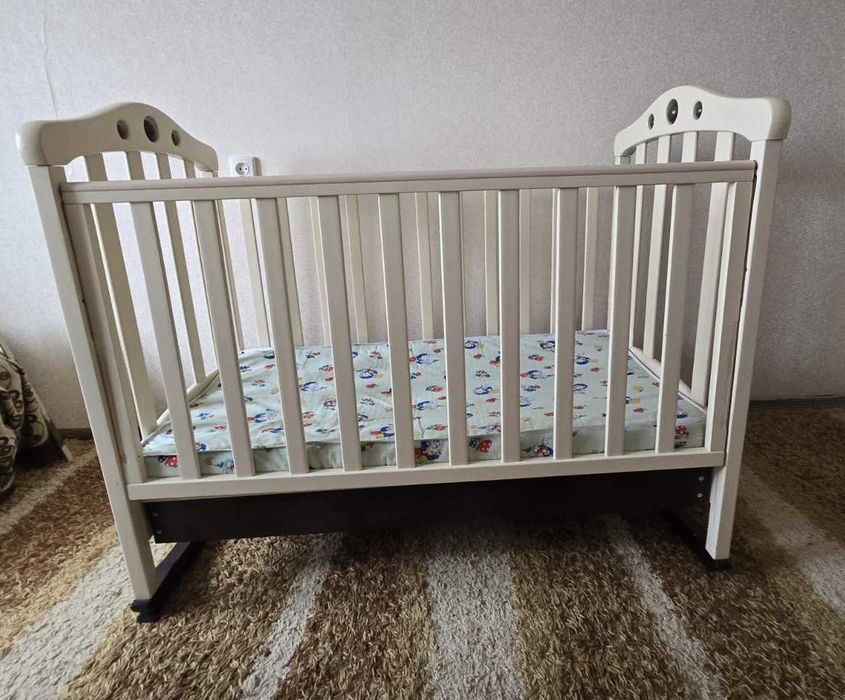 Дитяче ліжечко "Соня"