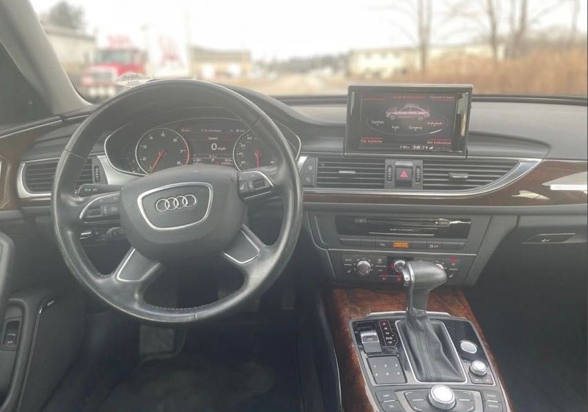 Audi A6 Premium 2.0 2012