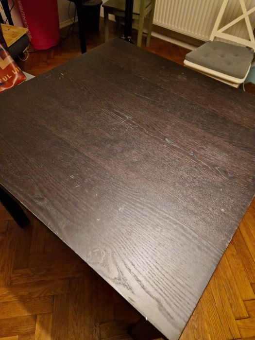 Stół rozkładany, nie pamiętam wymiarów