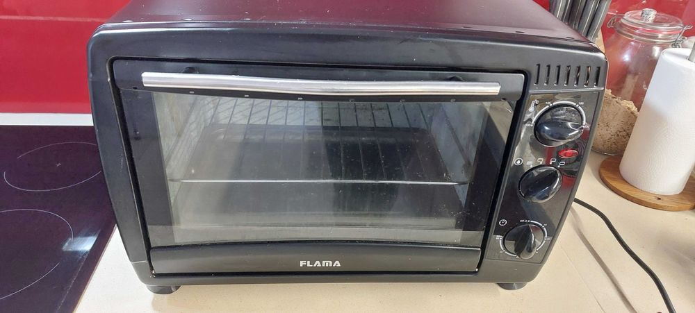 Mini forno marca Flama