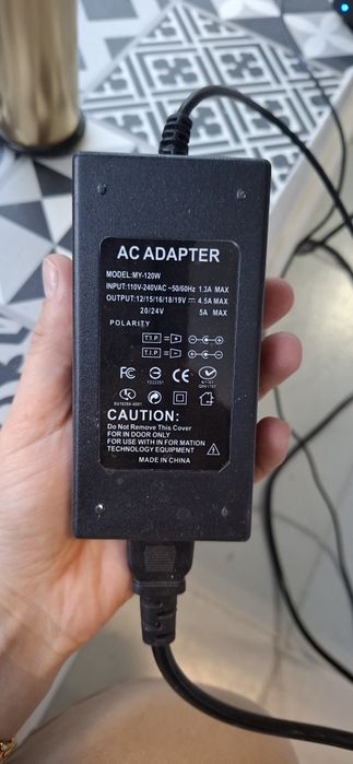 Stół do manicure z wbudowaną wentylacją Air Max