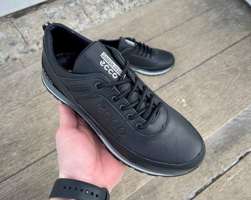Кожаные кроссовки ЕККО 40-45 кожа