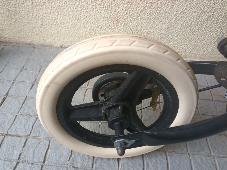 Bicicleta criança (semi-nova)