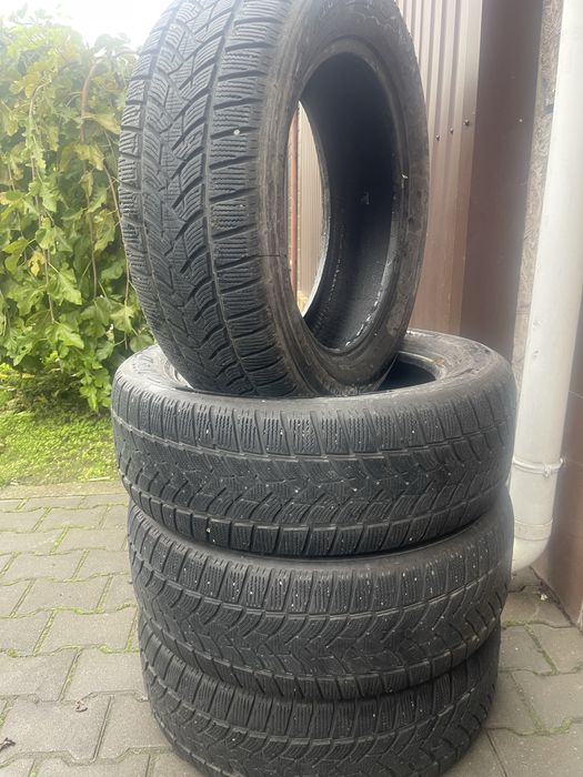 DUNLOP 235/60/18
