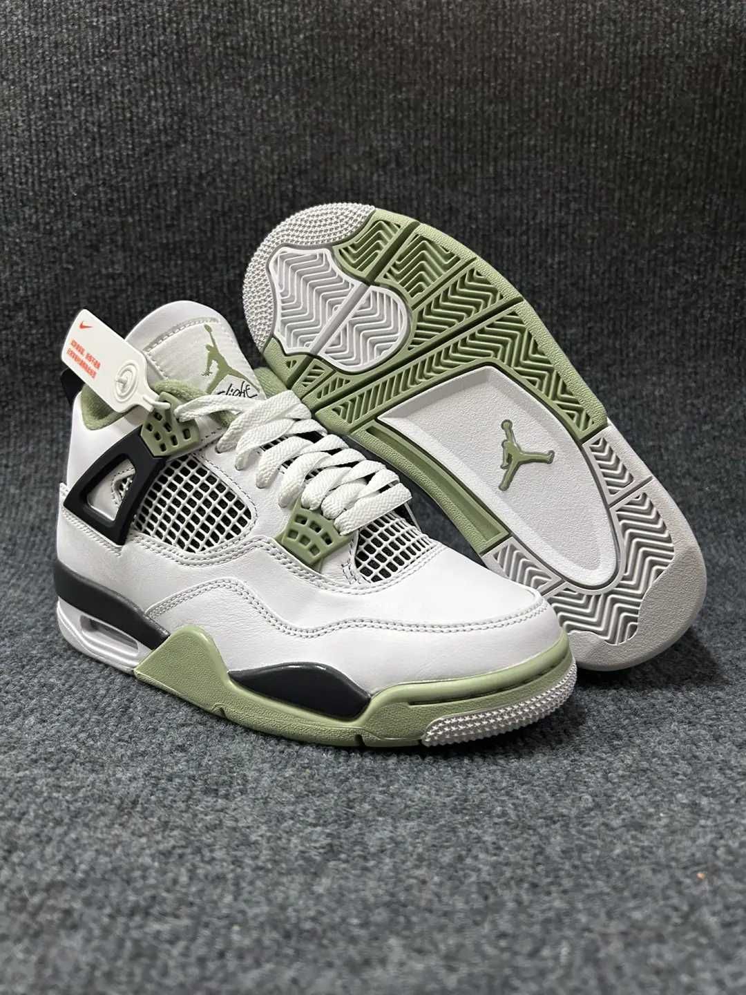 Klasyczny kolor pasujący do gumy_Jordan 4 Retro Seafoam nikeR. 40