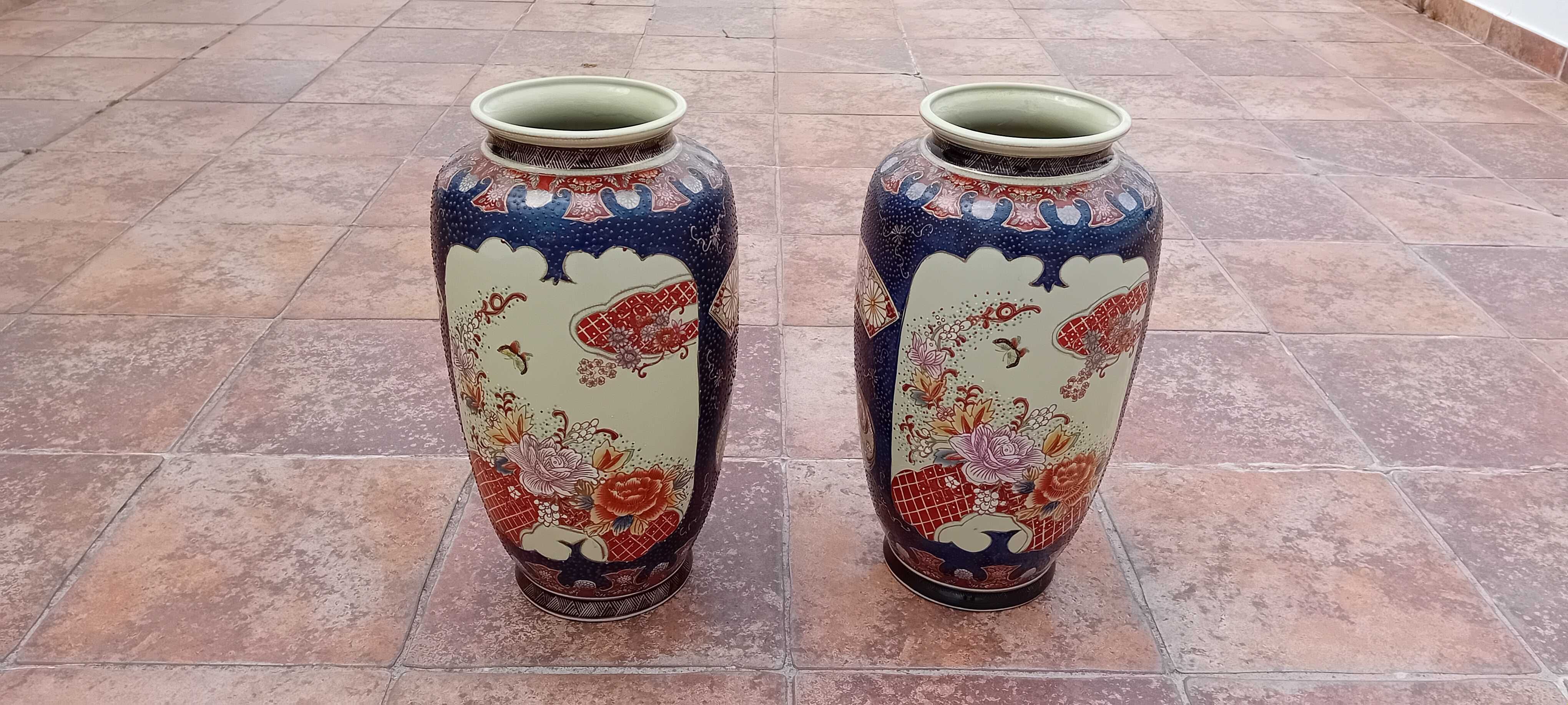 2 Jarrões em Cerâmica Oriental!