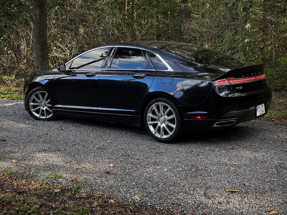 Lincoln mkz 2015 року