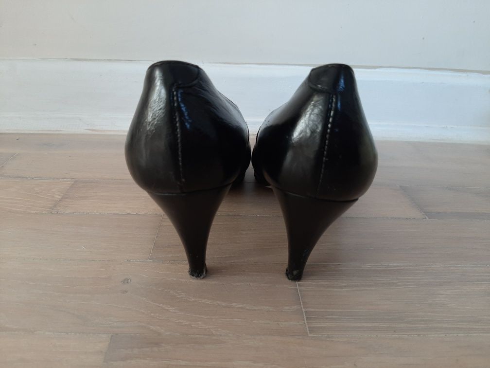 Buty obcas Wojas r.39