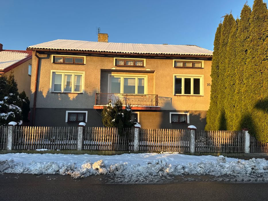 Dom na sprzedaż 200m2 do remontu, działka 16a, budynki gospodarcze