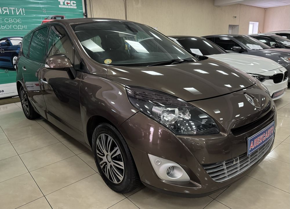 Renault Grand Scenic III 1.5dCi 8V 6МКПП 2009 р.в. (110 к.с.)