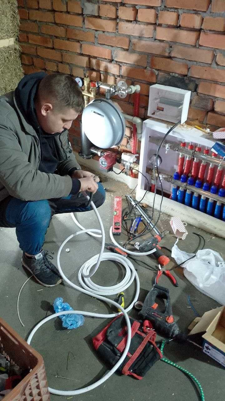 Сантехнік, прочистка каналізації ремонт змішувача унітаза сантехник.