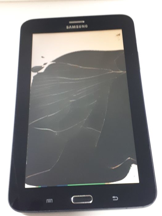 Планшет Samsung galaxy tab 3 SM-T111