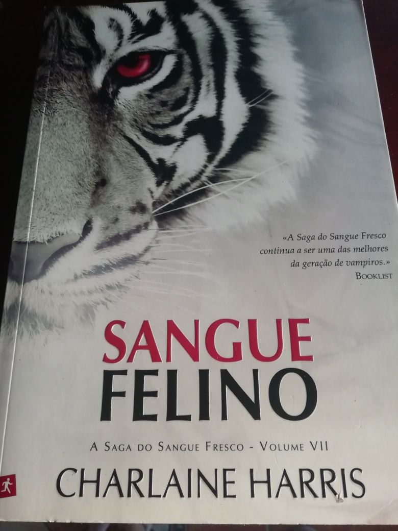 Marcada de Kristin Cast e P. C. Cast e sangue Felino